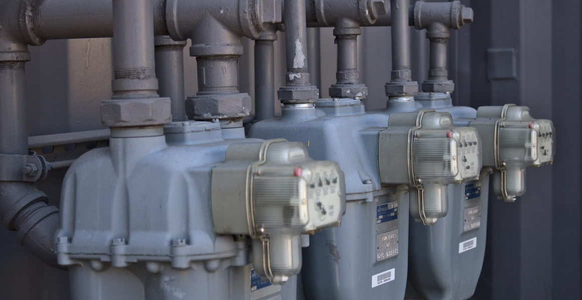 Unions and natural gas